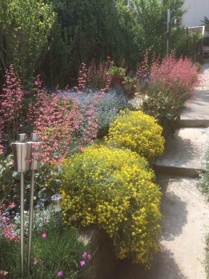 Appartamento La Petalerie Épernay Esterno foto